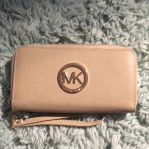 Micheal Kors wallet